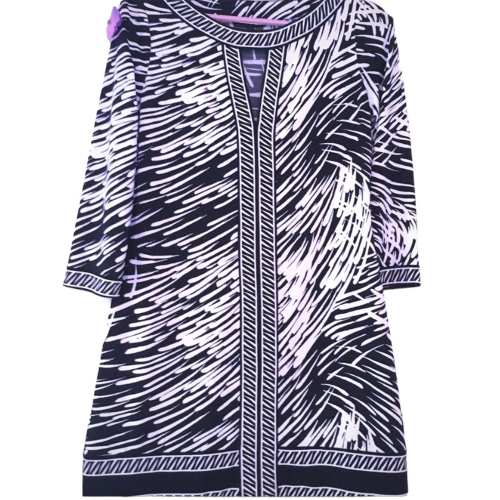 BCBG dress v-cutout neckline